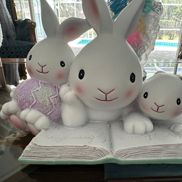 NWT " Cottontail Lane" Three Bunnies Decor - Picture 8 of 8